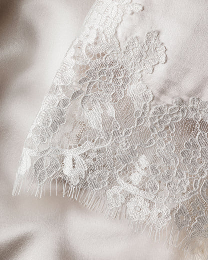 Women's Silk Lace Robe in White