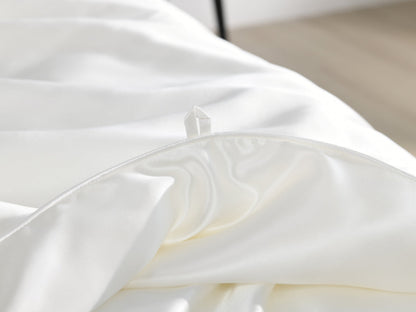 All Season Silk Filled Comforter with Silk Shell